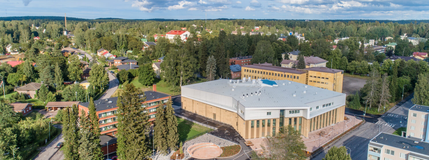 Ilmakuva Heinolan lukiosta