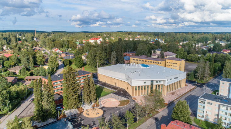 Ilmakuva Heinolan lukiosta